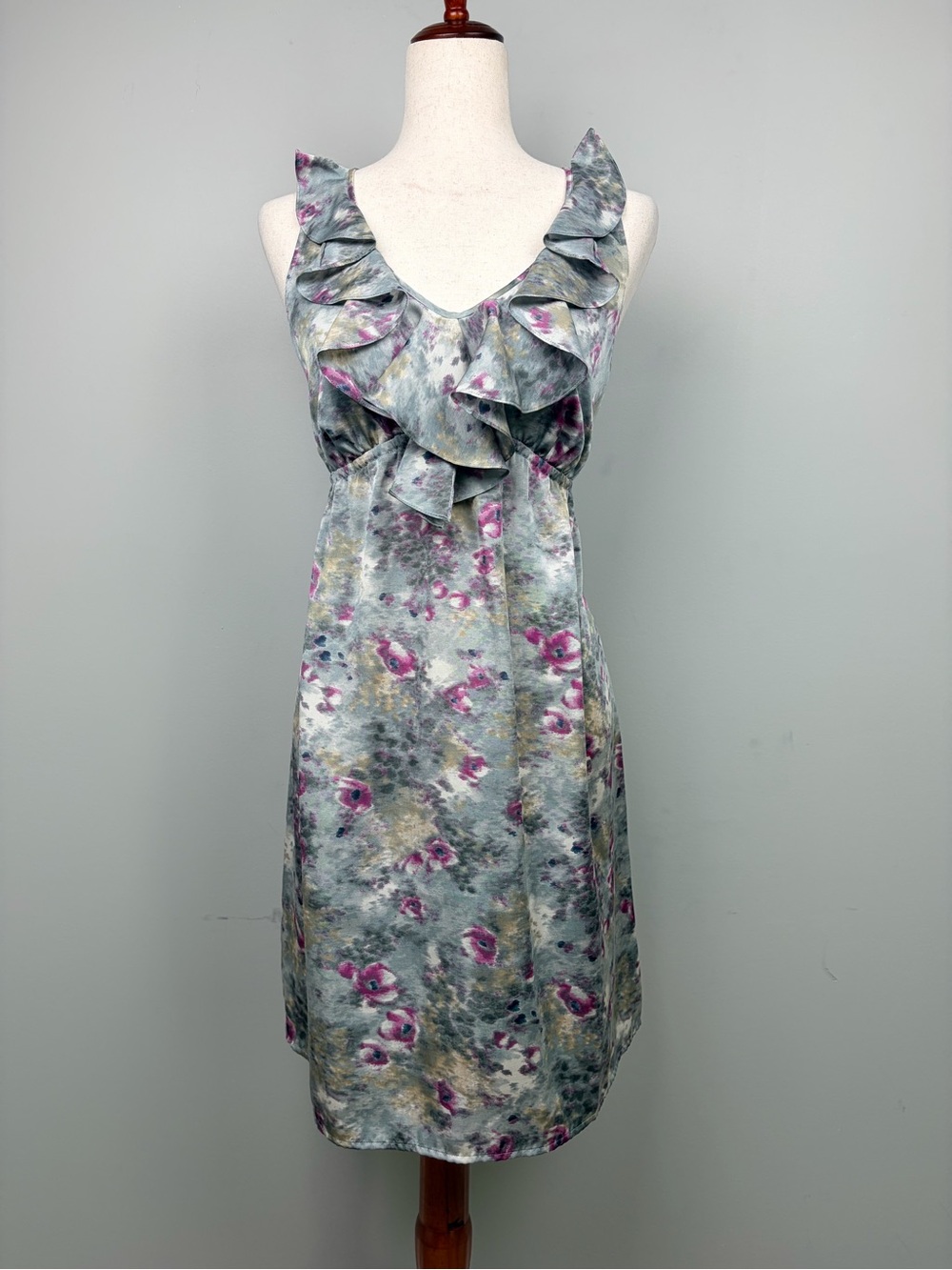 Ann Taylor LOFT Petites 10P Floral Ruffle Sheath Dress Gray Pink Sleeveless NWT